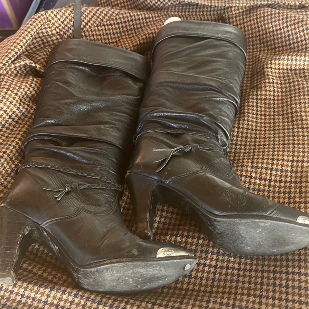 Tall silver toe boots